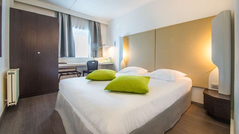<b>Mandarina Hotel Luxembourg Airport Room</b>. Images powered by <a href="https://iceportal.shijigroup.com/" title="IcePortal" target="_blank">IcePortal</a>.
