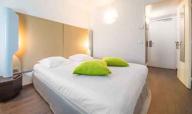 Mandarina Hotel Luxembourg Airport Room