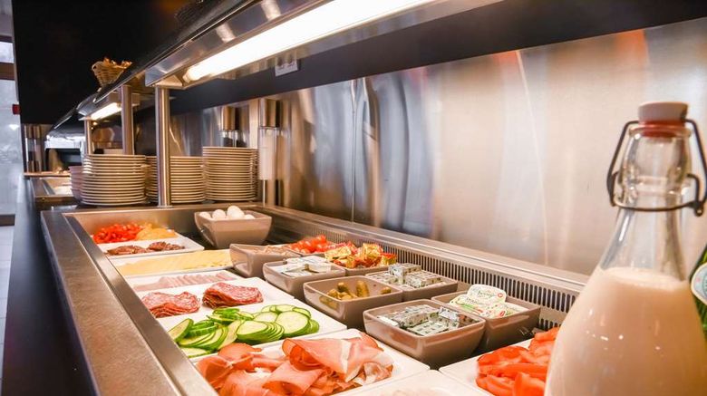 <b>Mandarina Hotel Luxembourg Airport Restaurant</b>. Images powered by <a href="https://iceportal.shijigroup.com/" title="IcePortal" target="_blank">IcePortal</a>.