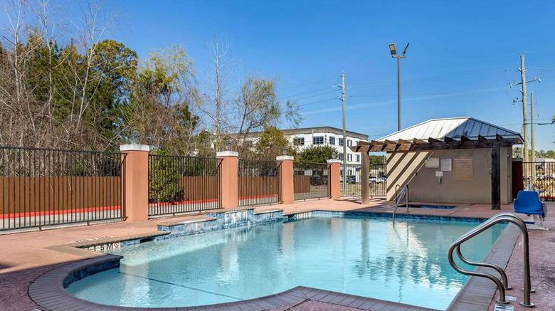 <b>Extended Stay America Stes Kingwood Pool</b>. Images powered by <a href="https://iceportal.shijigroup.com/" title="IcePortal" target="_blank">IcePortal</a>.