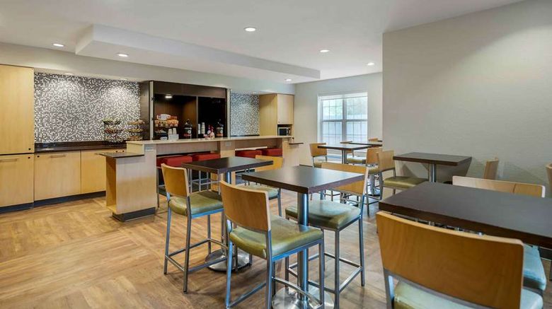 <b>Extended Stay America Chicago-Elgin Restaurant</b>. Images powered by <a href="https://iceportal.shijigroup.com/" title="IcePortal" target="_blank">IcePortal</a>.