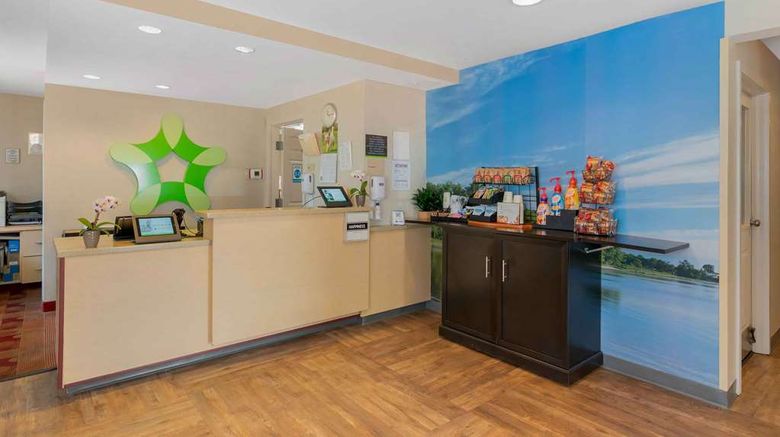 <b>Extended Stay America Newport News Lobby</b>. Images powered by <a href="https://iceportal.shijigroup.com/" title="IcePortal" target="_blank">IcePortal</a>.