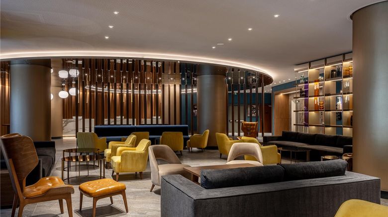 <b>Radisson Blu Hotel, Florence Lobby</b>. Images powered by <a href="https://iceportal.shijigroup.com/" title="IcePortal" target="_blank">IcePortal</a>.