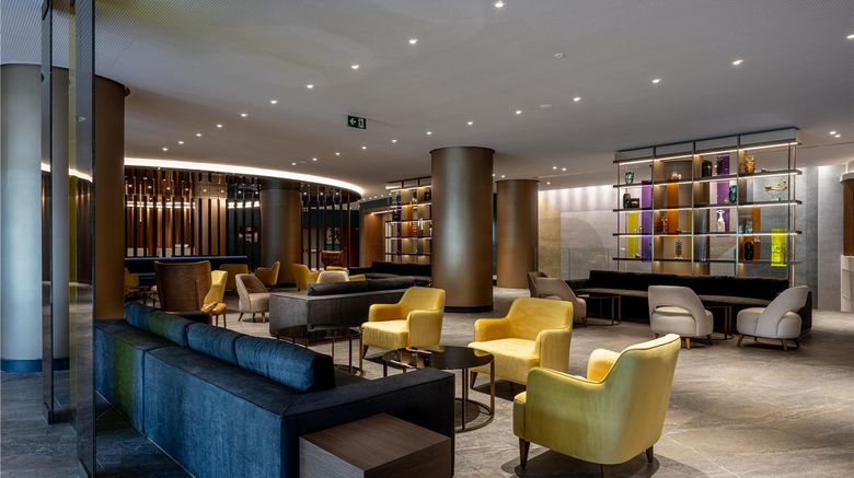 <b>Radisson Blu Hotel, Florence Lobby</b>. Images powered by <a href="https://iceportal.shijigroup.com/" title="IcePortal" target="_blank">IcePortal</a>.