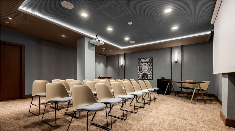 <b>Radisson Blu Hotel, Florence Meeting</b>. Images powered by <a href="https://iceportal.shijigroup.com/" title="IcePortal" target="_blank">IcePortal</a>.