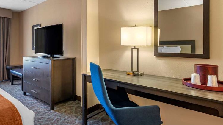 Comfort Suites Alpharetta Room