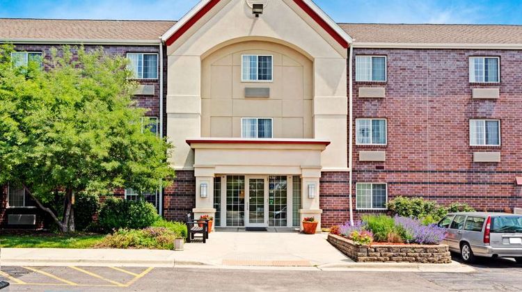 MainStay Suites Chicago Hoffman Estates Exterior