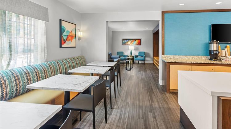 MainStay Suites Chicago Hoffman Estates Restaurant