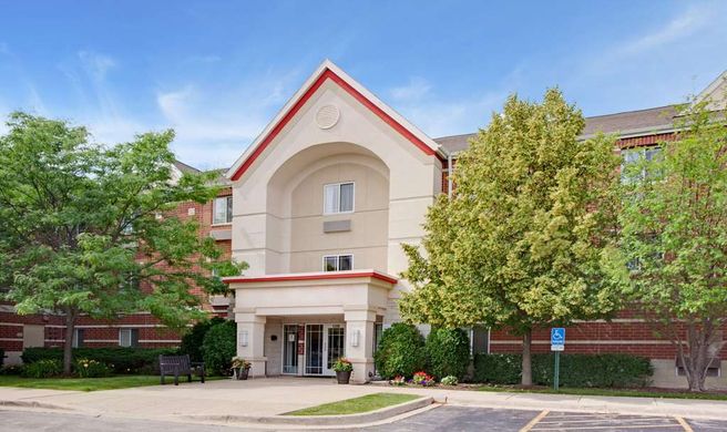 MainStay Suites Chicago Schaumburg Exterior