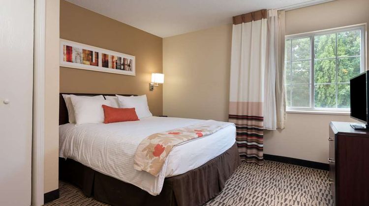 MainStay Suites Chicago Schaumburg Suite
