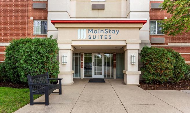 MainStay Suites Chicago Schaumburg Exterior
