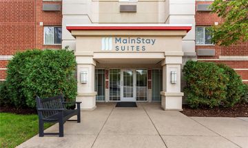 MainStay Suites Chicago Schaumburg
