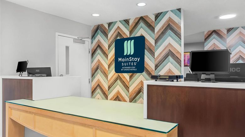 <b>MainStay Suites Louisville/Jeffersontown Lobby</b>. Images powered by <a href="https://iceportal.shijigroup.com/" title="IcePortal" target="_blank">IcePortal</a>.