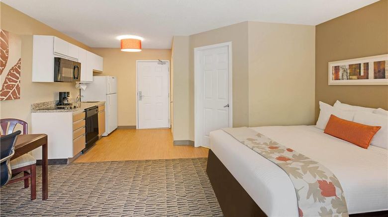 <b>MainStay Suites Detroit Auburn Hills Room</b>. Images powered by <a href="https://iceportal.shijigroup.com/" title="IcePortal" target="_blank">IcePortal</a>.