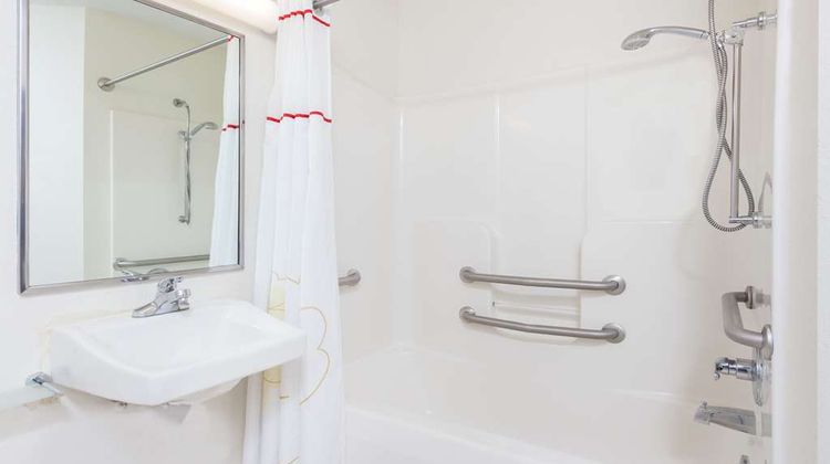 Suburban Studios Charlotte Exec Park Room