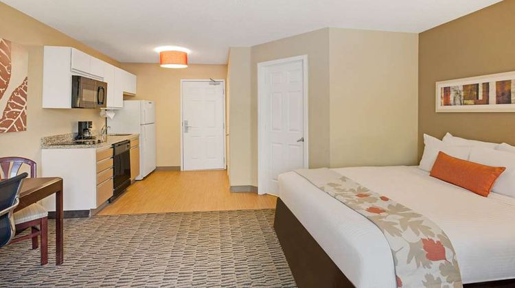 Suburban Studios Charlotte Exec Park Room