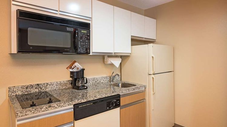 Suburban Studios Charlotte Exec Park Room