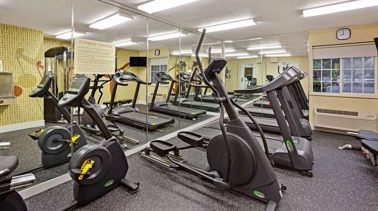 Suburban Studios Charlotte Exec Park Health