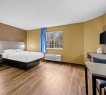 Suburban Studios Charlotte Exec Park Room