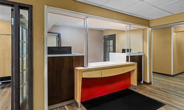 Suburban Studios Charlotte Exec Park