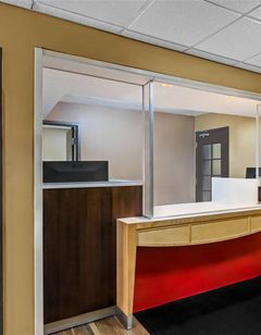 Suburban Studios Charlotte Exec Park