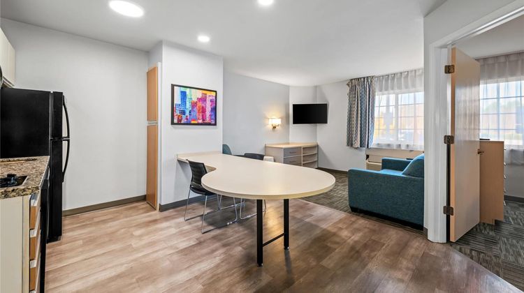 MainStay Suites Greensboro Suite