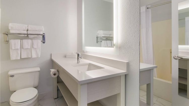 MainStay Suites Raleigh - Cary Room