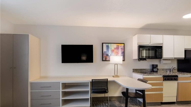 <b>MainStay Suites Raleigh - Cary Room</b>. Images powered by <a href="https://iceportal.shijigroup.com/" title="IcePortal" target="_blank">IcePortal</a>.