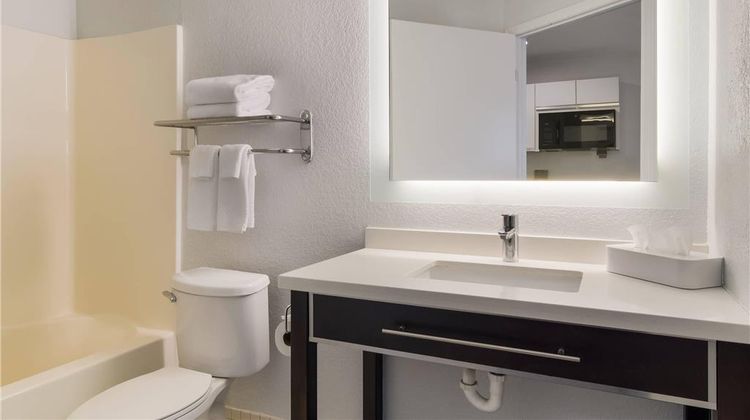 MainStay Suites Raleigh - Cary Room