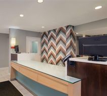 MainStay Suites Omaha Old Mill Lobby