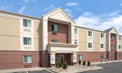 MainStay Suites Omaha Old Mill