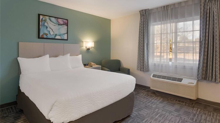 MainStay Suites Omaha Old Mill Room