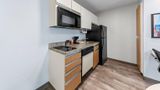 MainStay Suites Cincinnati Blue Ash Suite