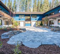 The Dorothy Motel Exterior