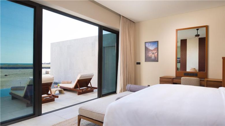 <b>Alila Hinu Bay Suite</b>. Images powered by <a href="https://iceportal.shijigroup.com/" title="IcePortal" target="_blank">IcePortal</a>.
