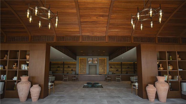 <b>Alila Hinu Bay Lobby</b>. Images powered by <a href="https://iceportal.shijigroup.com/" title="IcePortal" target="_blank">IcePortal</a>.