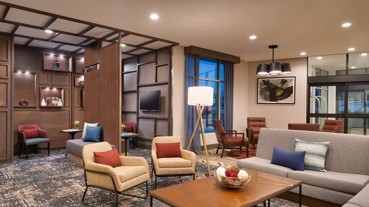 Hyatt Place Fayetteville/Springdale Lobby