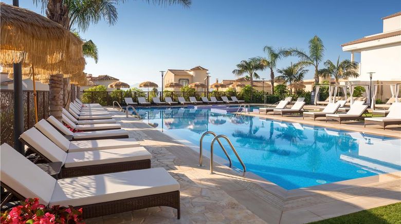 <b>Barcelo La Nucia Hills Pool</b>. Images powered by <a href="https://iceportal.shijigroup.com/" title="IcePortal" target="_blank">IcePortal</a>.