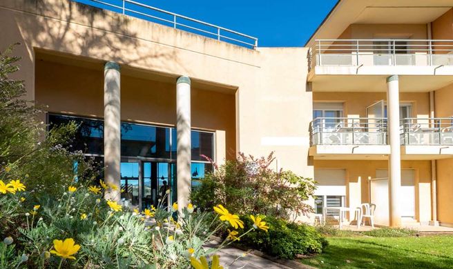 Residence Green Side-Nemea Apparthotel Exterior