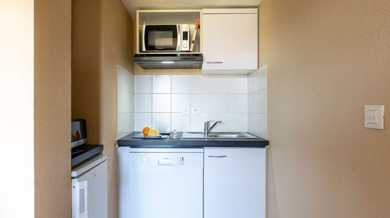 <b>Residence Green Side-Nemea Apparthotel Room</b>. Images powered by <a href="https://iceportal.shijigroup.com/" title="IcePortal" target="_blank">IcePortal</a>.