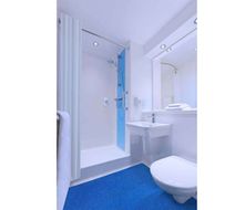 Trvaelodge Leicester City Centre Room