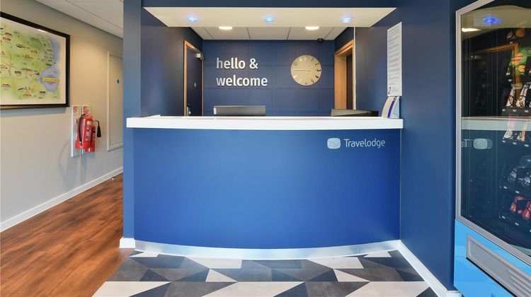 Travelodge Boston Lobby