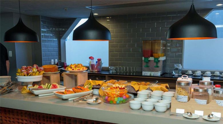 <b>Ibis Budget Salvador Restaurant</b>. Images powered by <a href="https://iceportal.shijigroup.com/" title="IcePortal" target="_blank">IcePortal</a>.
