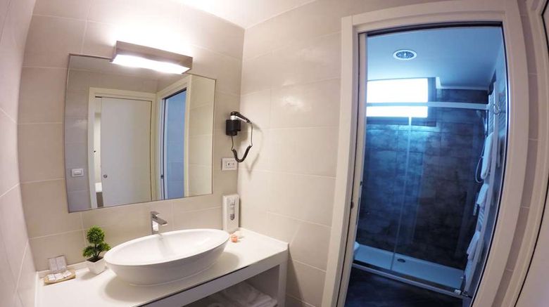 <b>57 ResHotel Orio al Serio Room</b>. Images powered by <a href="https://iceportal.shijigroup.com/" title="IcePortal" target="_blank">IcePortal</a>.