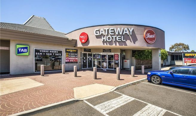 Nightcap at Gateway Hotel Exterior