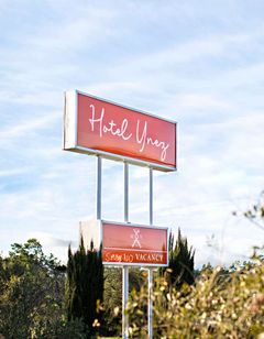 Hotel Ynez
