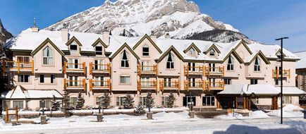 Rundlestone Lodge Exterior