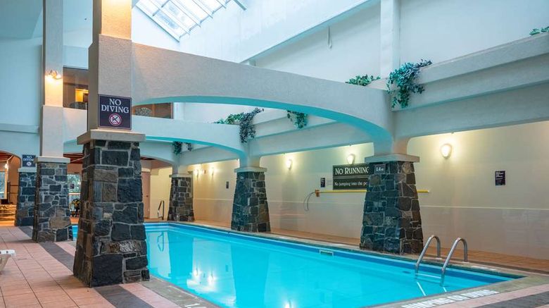 <b>Rundlestone Lodge Pool</b>. Images powered by <a href="https://iceportal.shijigroup.com/" title="IcePortal" target="_blank">IcePortal</a>.