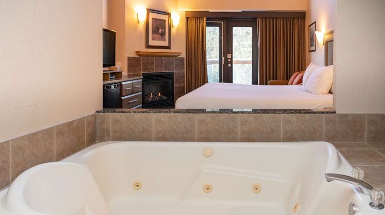 Rundlestone Lodge Suite