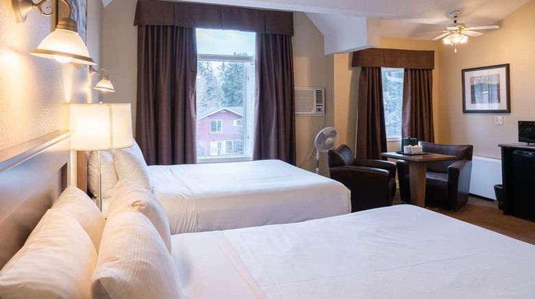 <b>Irwin's Mountain Inn Room</b>. Images powered by <a href="https://iceportal.shijigroup.com/" title="IcePortal" target="_blank">IcePortal</a>.